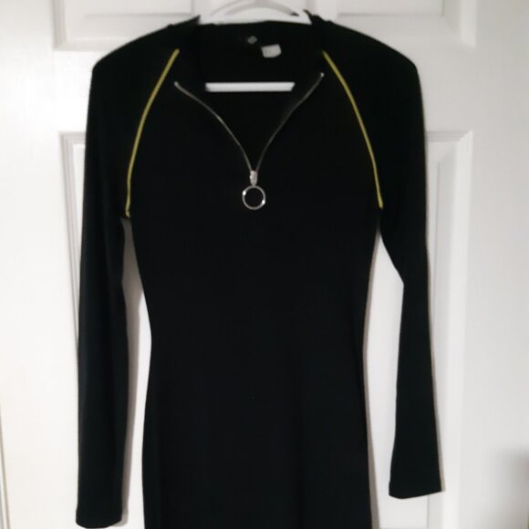 H&M - Picture 1 of 2